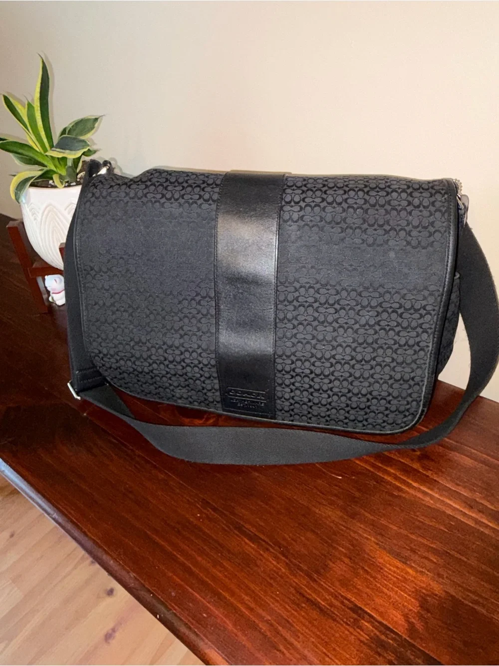 Coach Signature Hudson Commuter Laptop Work School Messenger Bag